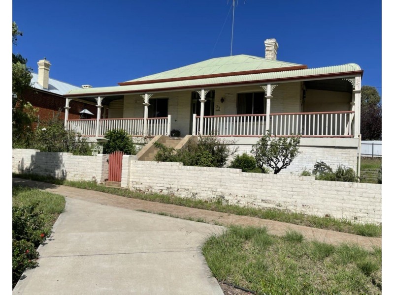 23 Gap Street, Parkes NSW 2870