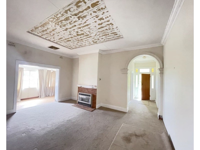 23 Gap Street, Parkes NSW 2870