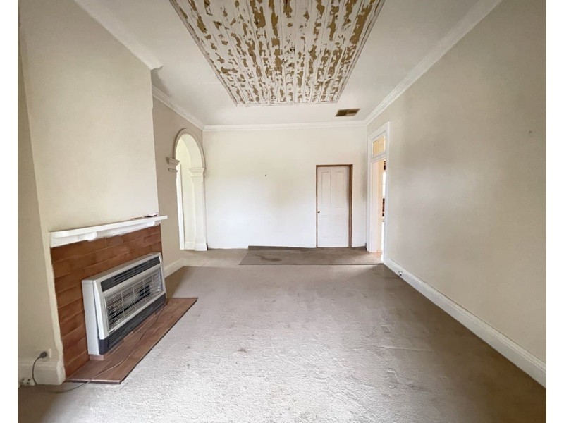 23 Gap Street, Parkes NSW 2870