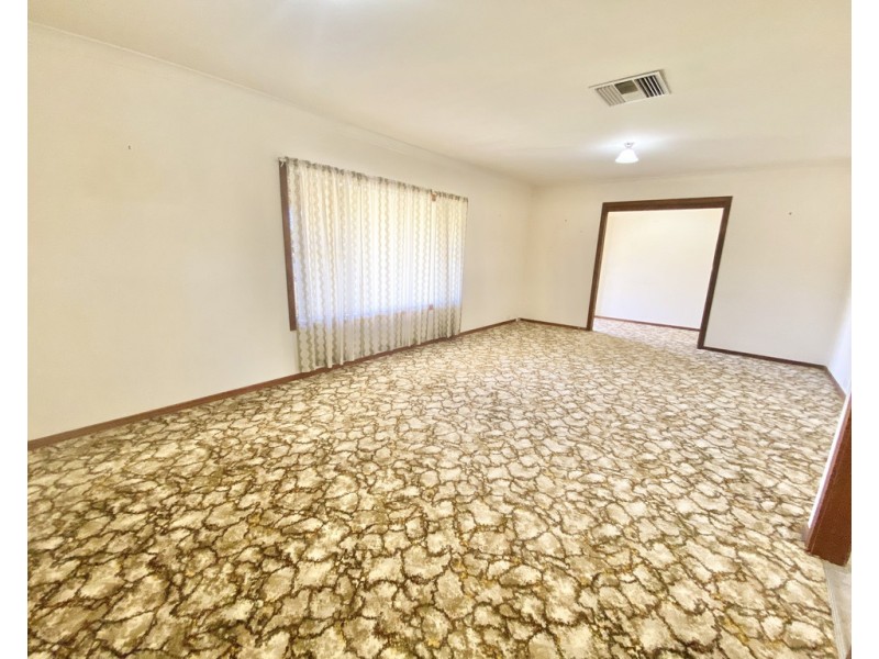 79 Bathurst Street, Forbes NSW 2871