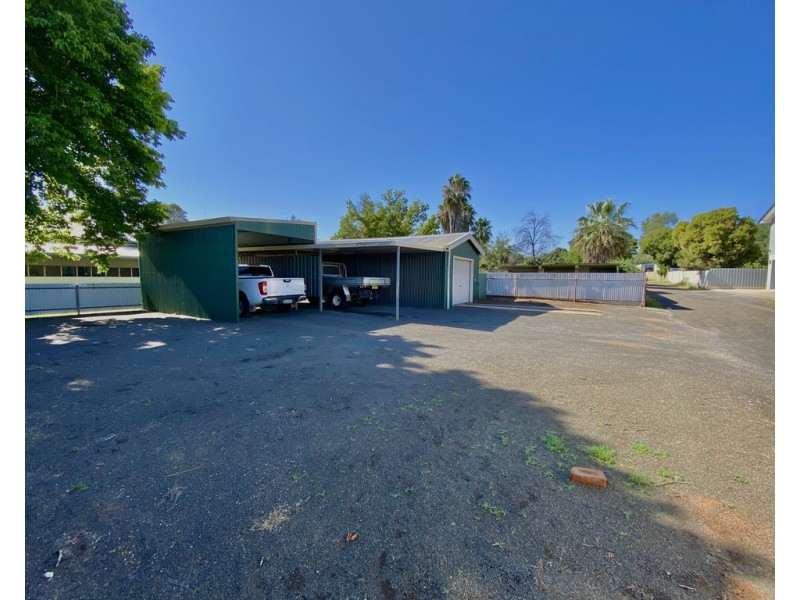 39 Flint Street, Forbes NSW 2871