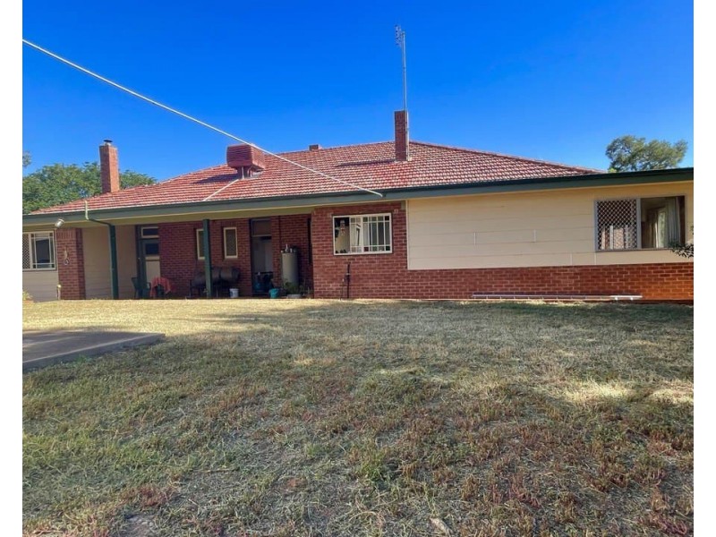 34-36 Orange Street, Parkes NSW 2870