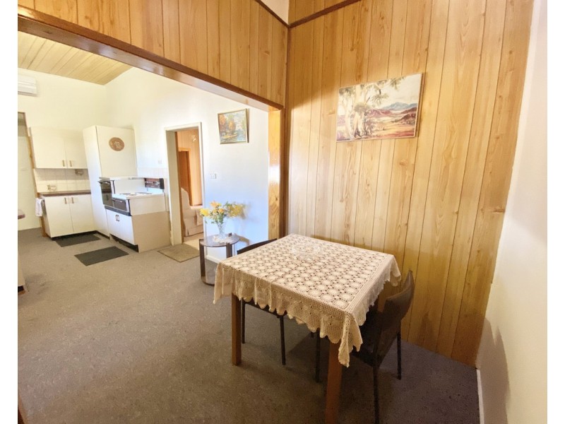 158 Derribong Street, Peak Hill NSW 2869