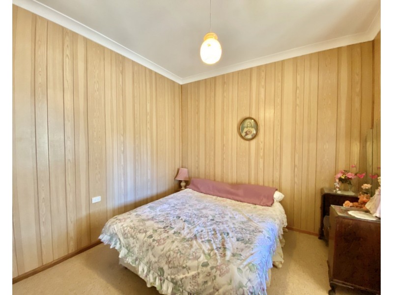 158 Derribong Street, Peak Hill NSW 2869
