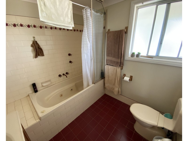 228 Bathurst Street, Condobolin NSW 2877