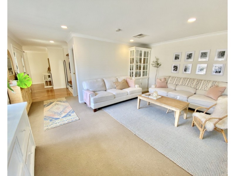 15 Coolabah Street, Forbes NSW 2871