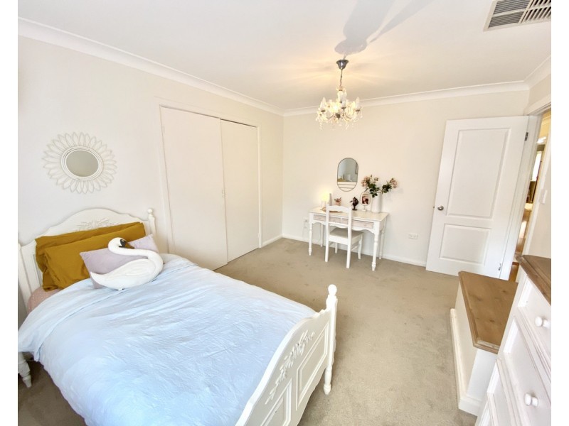 15 Coolabah Street, Forbes NSW 2871