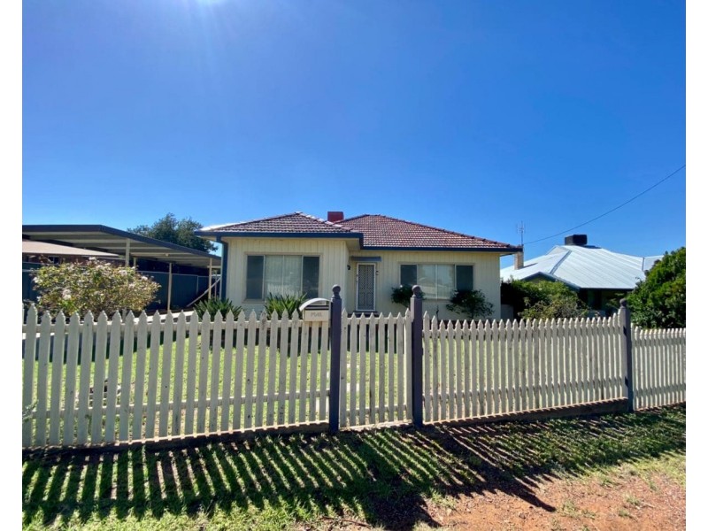 7 High Street, Parkes NSW 2870