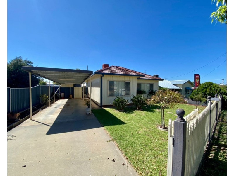 7 High Street, Parkes NSW 2870