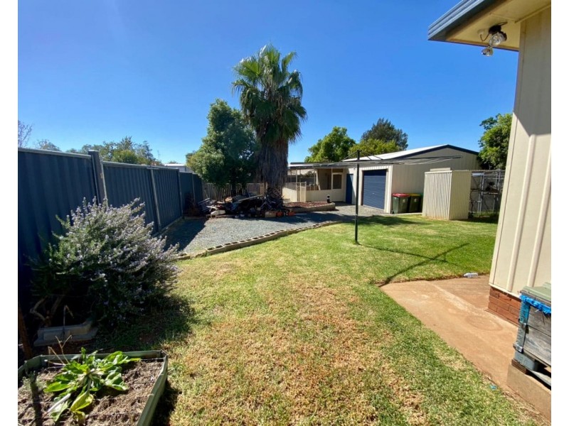 7 High Street, Parkes NSW 2870