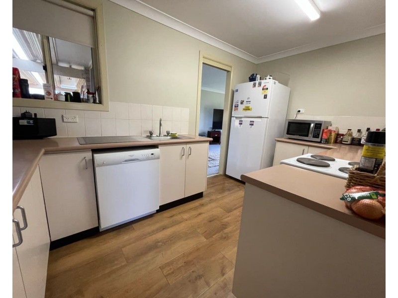 59 Medlyn  Street, Parkes NSW 2870