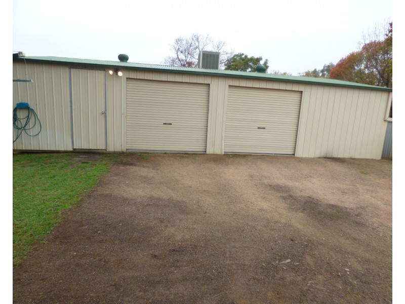 2 Reid Street, Forbes NSW 2871