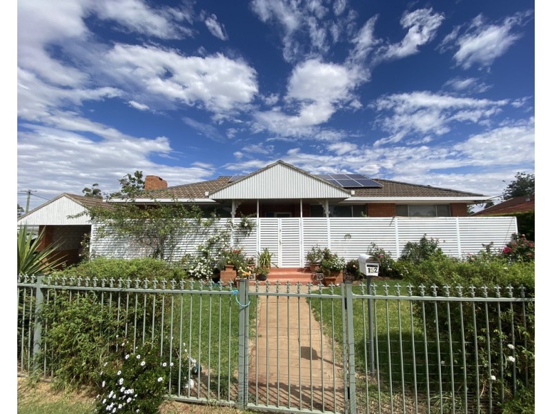 152 Bathurst Street, Condobolin NSW 2877