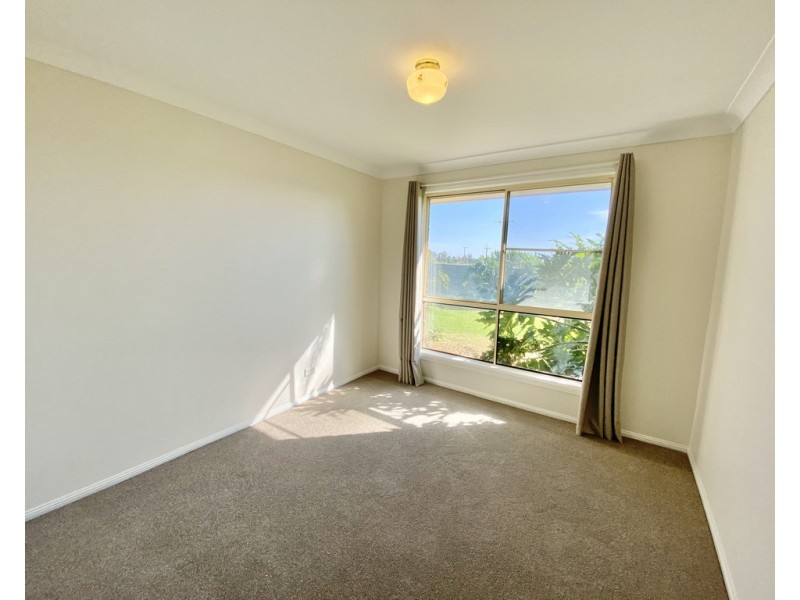 9 Mimosa Road, Parkes NSW 2870