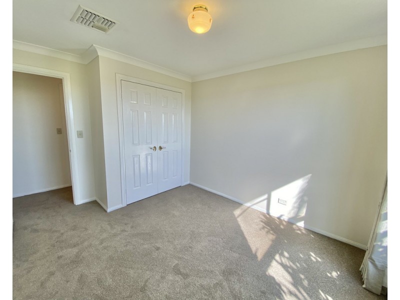 9 Mimosa Road, Parkes NSW 2870