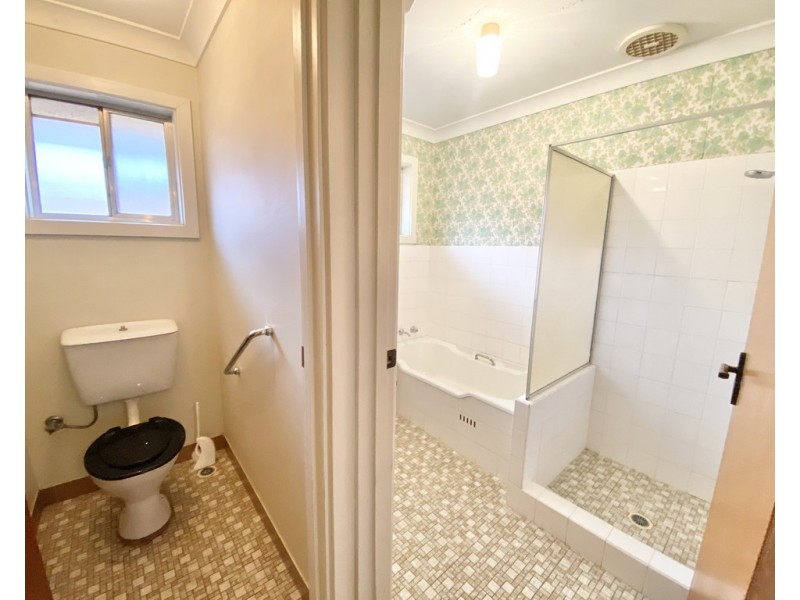 2 Honeysuckle Street, Forbes NSW 2871