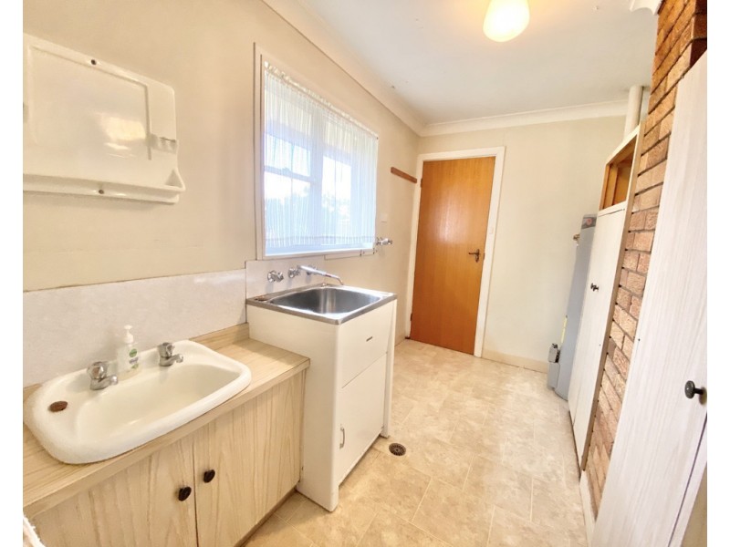 2 Honeysuckle Street, Forbes NSW 2871