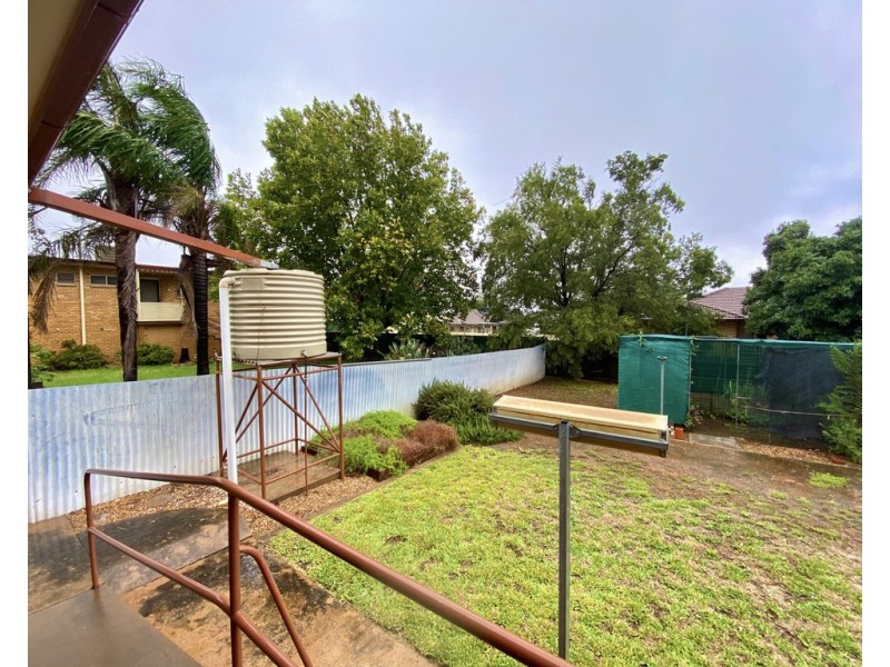 2 Honeysuckle Street, Forbes NSW 2871