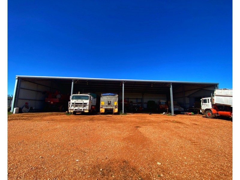 * Croydon, Avondale and Part Springfield, Tottenham NSW 2873