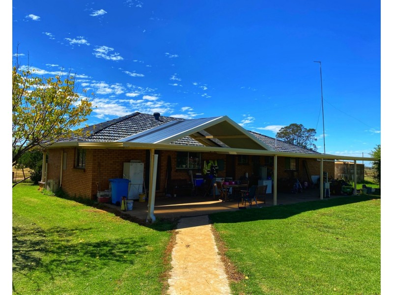 * Croydon, Avondale and Part Springfield, Tottenham NSW 2873
