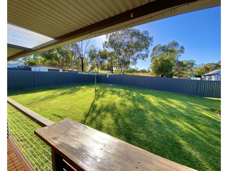 153 Currajong Street, Parkes NSW 2870