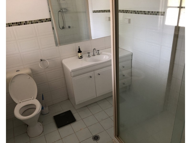 1 Keast Street, Parkes NSW 2870