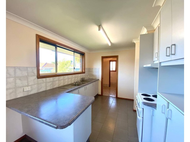 19 Ebelina Crescent, Parkes NSW 2870