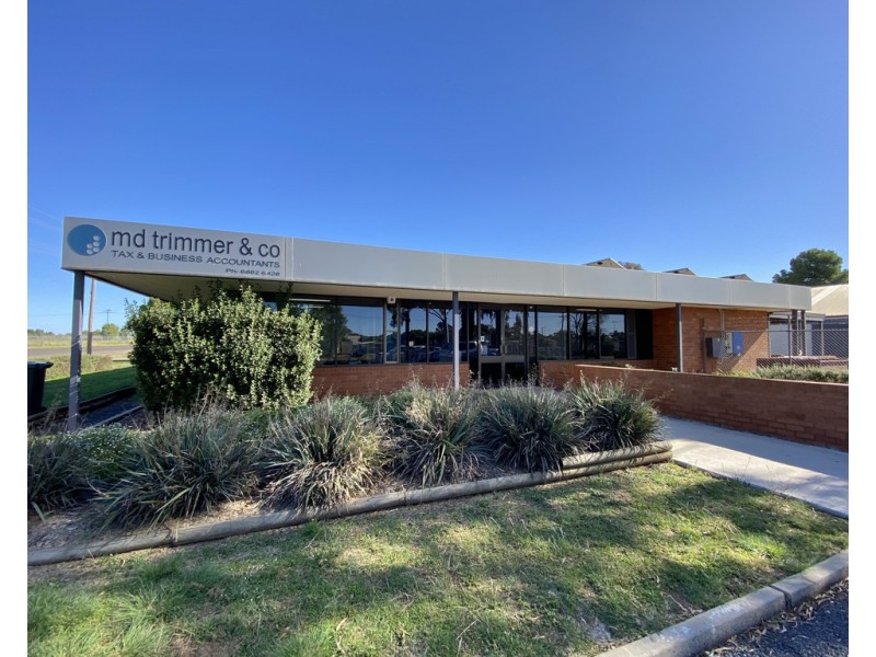 30-32 Clarke Street, Parkes NSW 2870