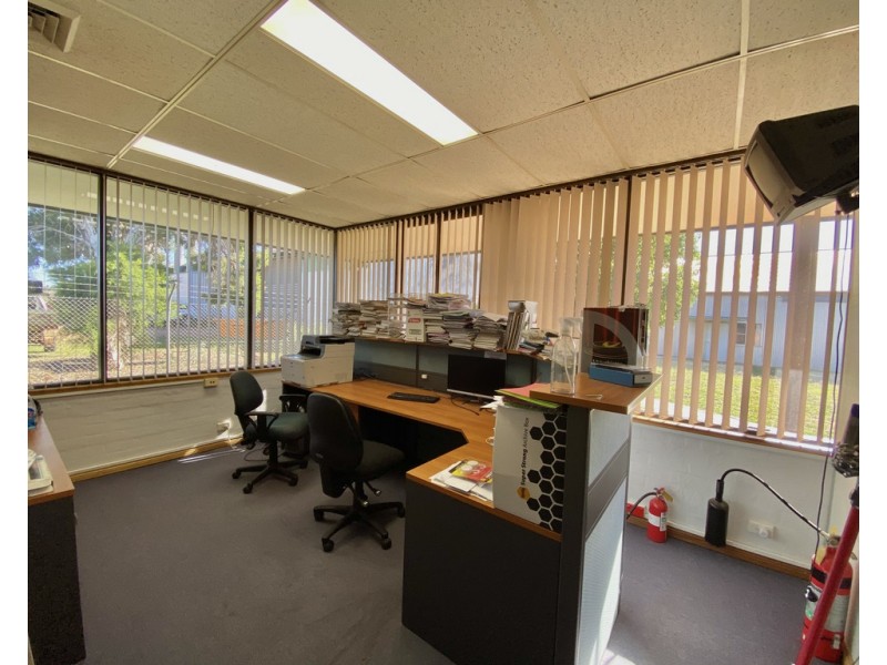 30-32 Clarke Street, Parkes NSW 2870