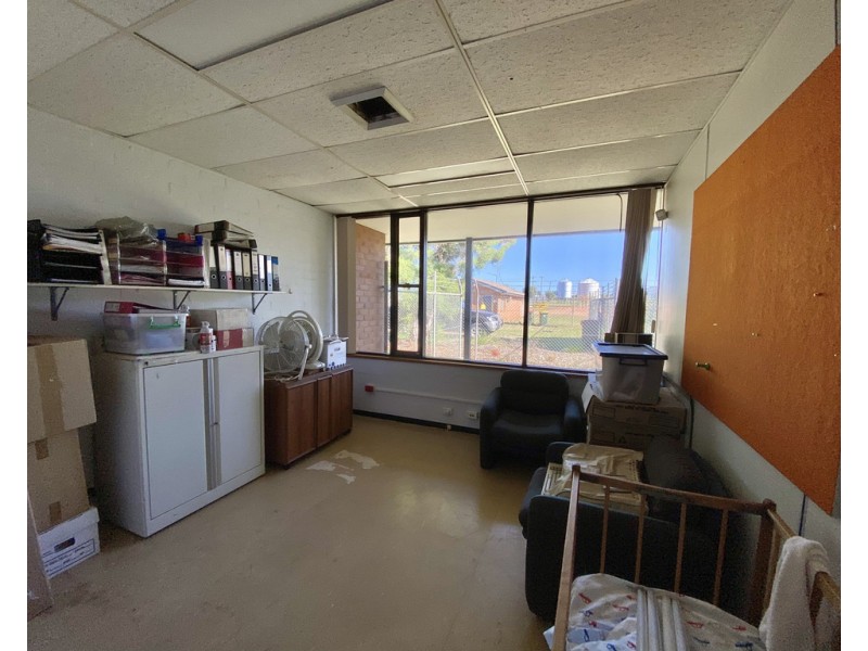 30-32 Clarke Street, Parkes NSW 2870