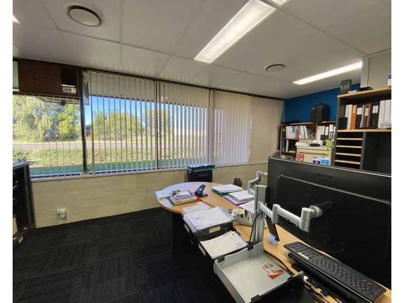 30-32 Clarke Street, Parkes NSW 2870