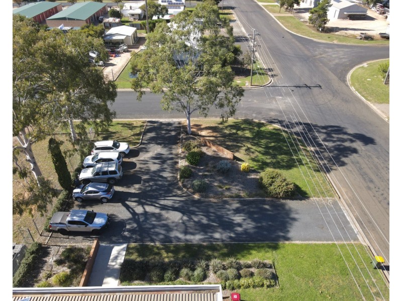 30-32 Clarke Street, Parkes NSW 2870