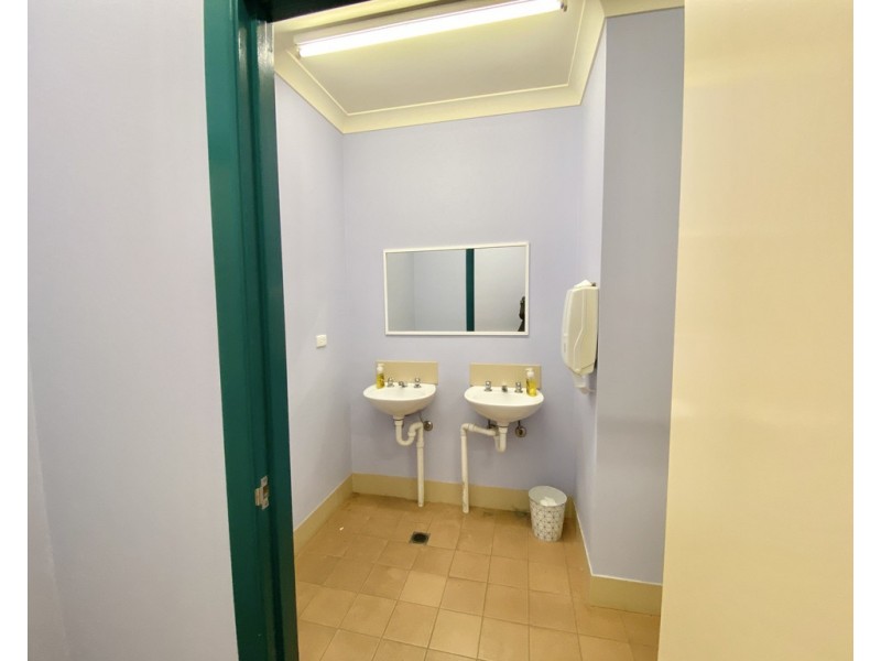 30-32 Clarke Street, Parkes NSW 2870