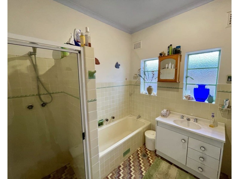 53 Cecile street, Parkes NSW 2870