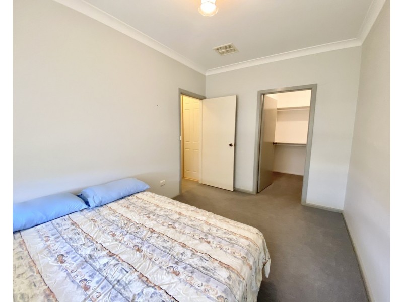 25 Bathurst Street, Forbes NSW 2871