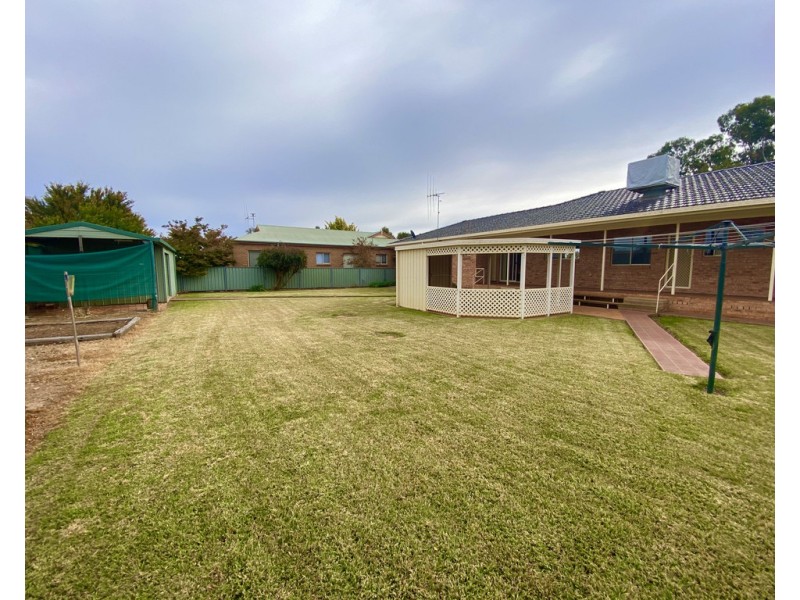 25 Bathurst Street, Forbes NSW 2871