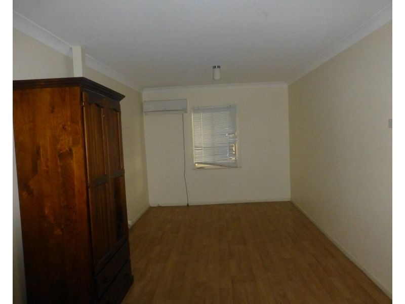 315 Clarinda St, Parkes NSW 2870