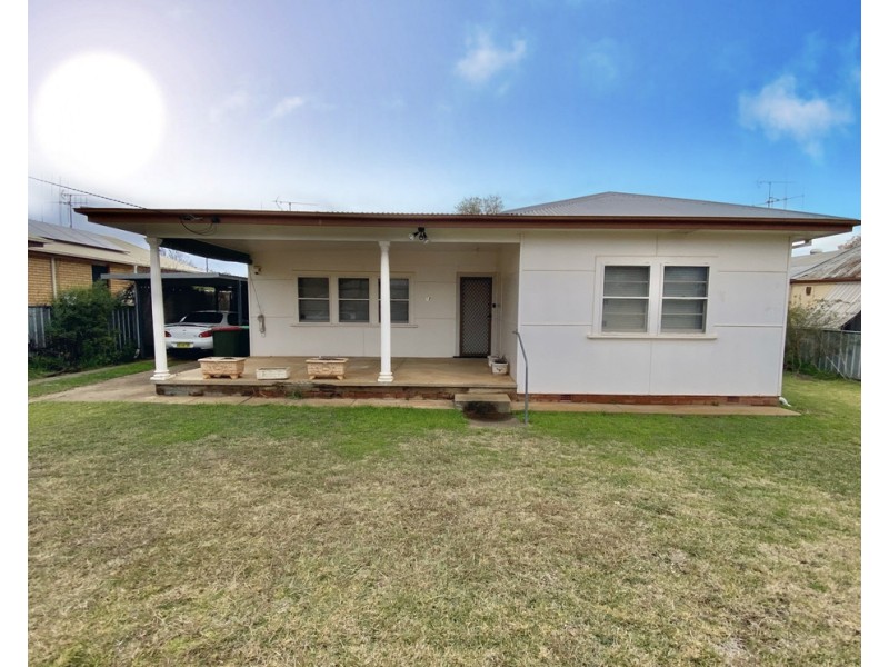 17 Abbott Street, Forbes NSW 2871