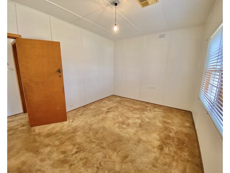 17 Abbott Street, Forbes NSW 2871