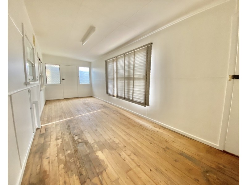 17 Abbott Street, Forbes NSW 2871