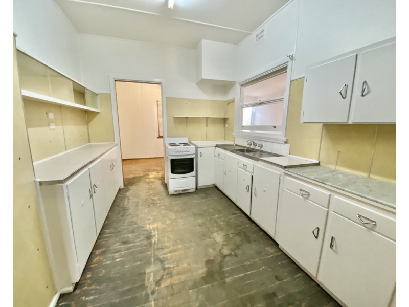 17 Abbott Street, Forbes NSW 2871