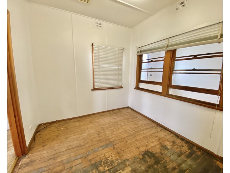 17 Abbott Street, Forbes NSW 2871