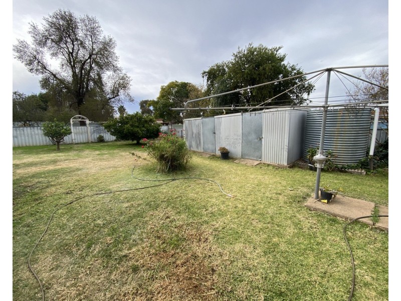 17 Abbott Street, Forbes NSW 2871