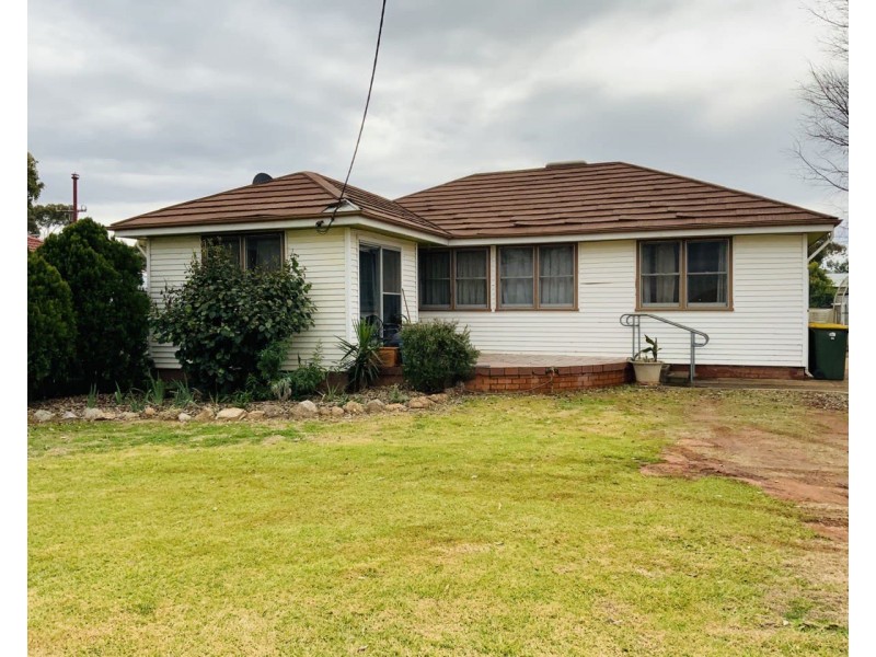 3 Cunningham Street, Condobolin NSW 2877