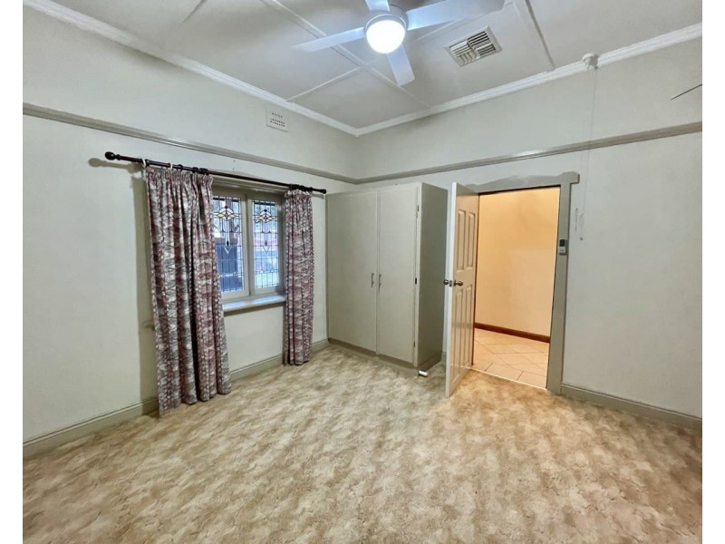 63 Dalton Street, Parkes NSW 2870
