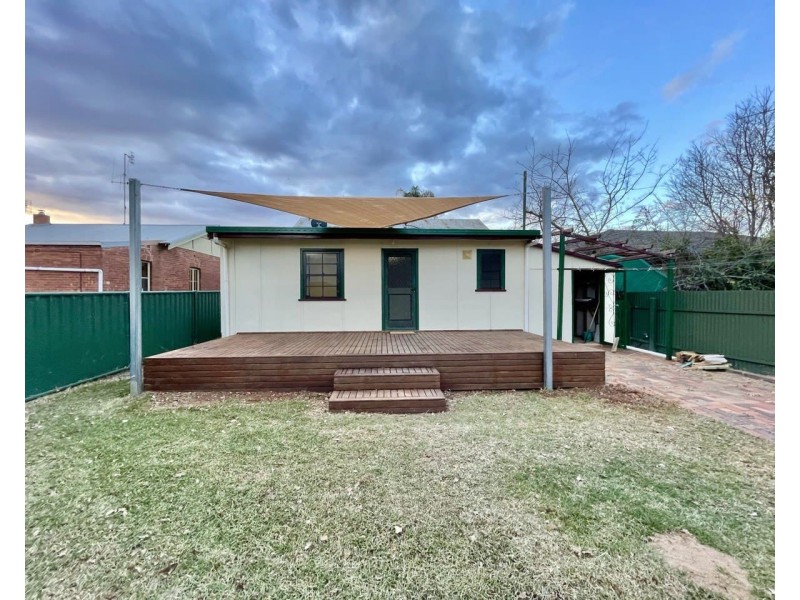 63 Dalton Street, Parkes NSW 2870