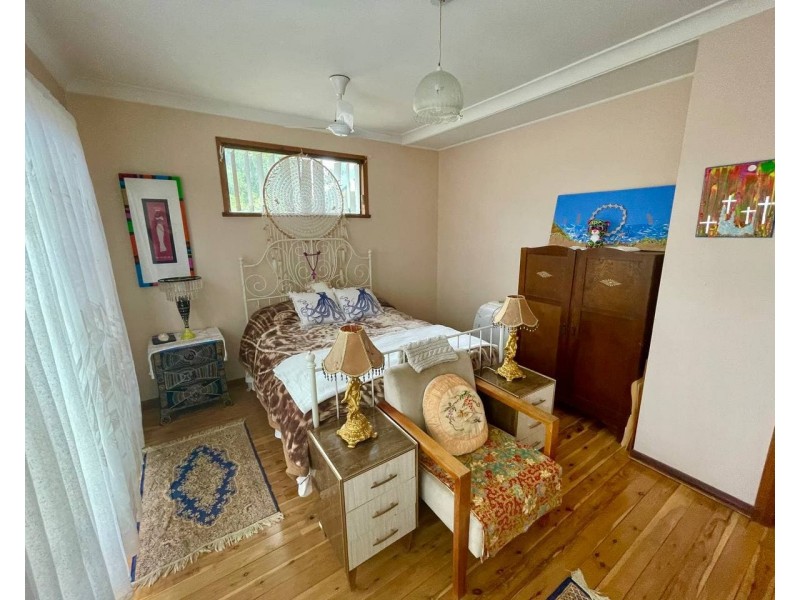 16 Glenwarrie Place, Parkes NSW 2870