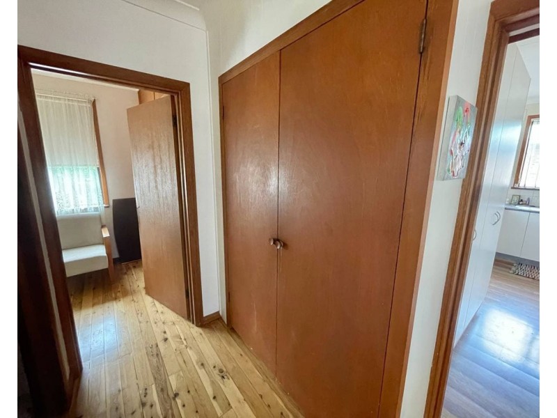16 Glenwarrie Place, Parkes NSW 2870