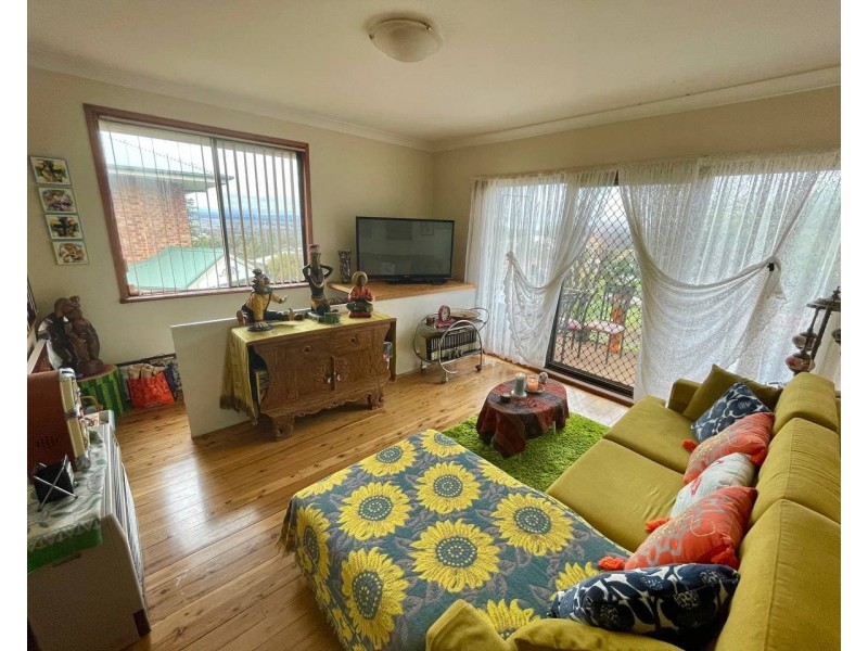 16 Glenwarrie Place, Parkes NSW 2870