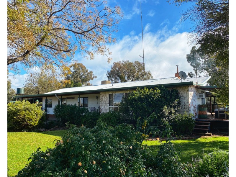 Moonbah 460 Moonbah Lane, Condobolin NSW 2877